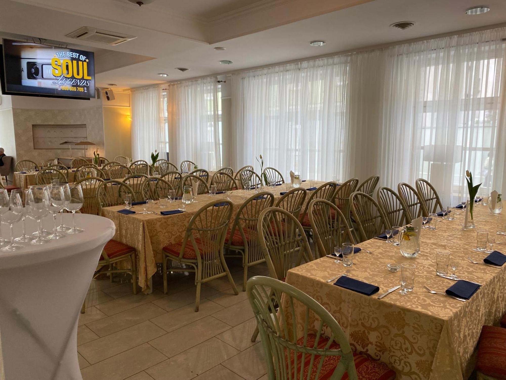 Hotel Calisia Kaliszki Εξωτερικό φωτογραφία
