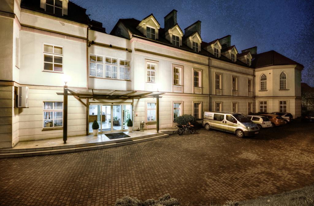 Hotel Calisia Kaliszki Εξωτερικό φωτογραφία