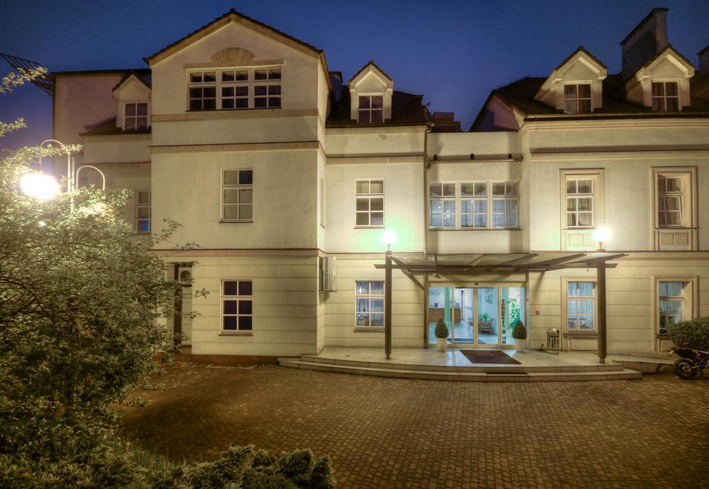 Hotel Calisia Kaliszki Εξωτερικό φωτογραφία