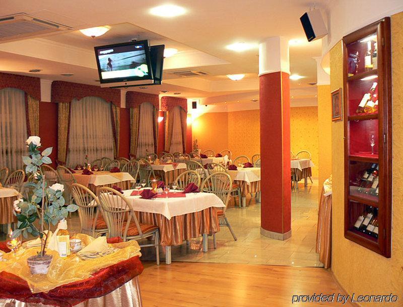 Hotel Calisia Kaliszki Εστιατόριο φωτογραφία
