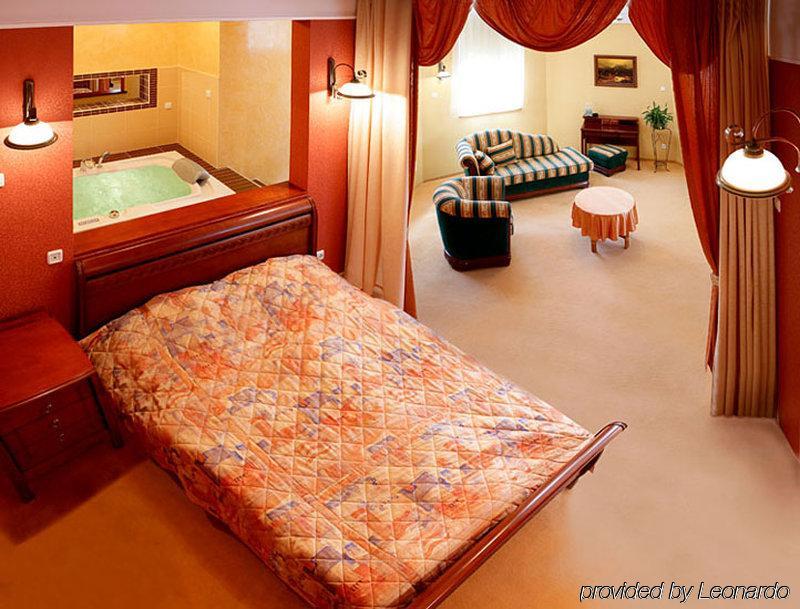 Hotel Calisia Kaliszki Δωμάτιο φωτογραφία