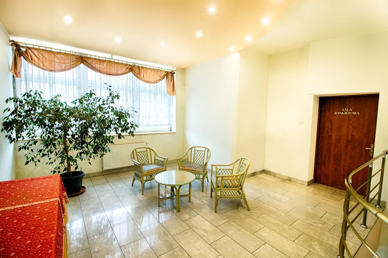 Hotel Calisia Kaliszki Εξωτερικό φωτογραφία